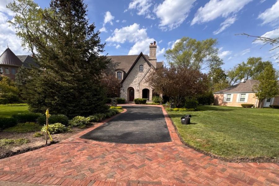 Driveway with Paving in Northbrook 