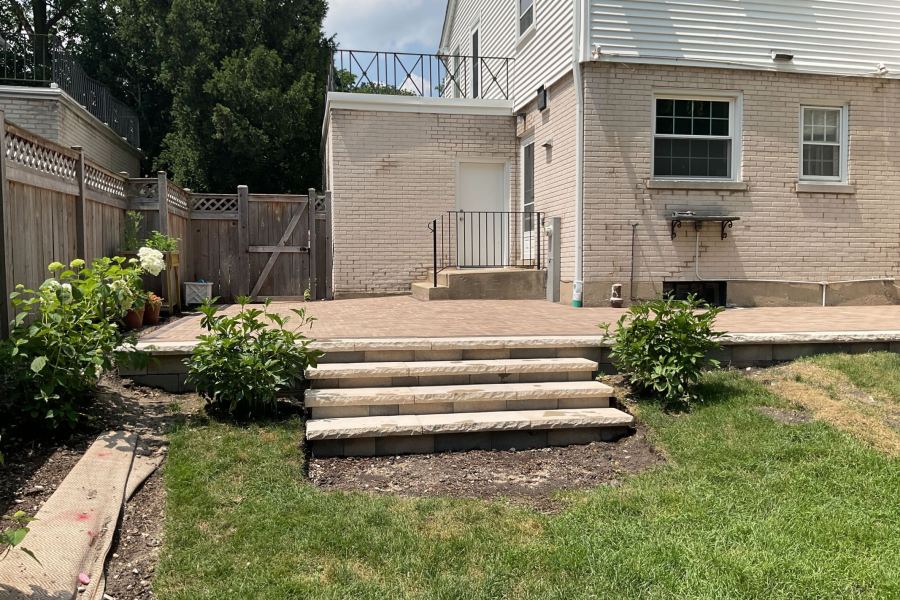 Hardscape Steps Riverwoods - Landscaping