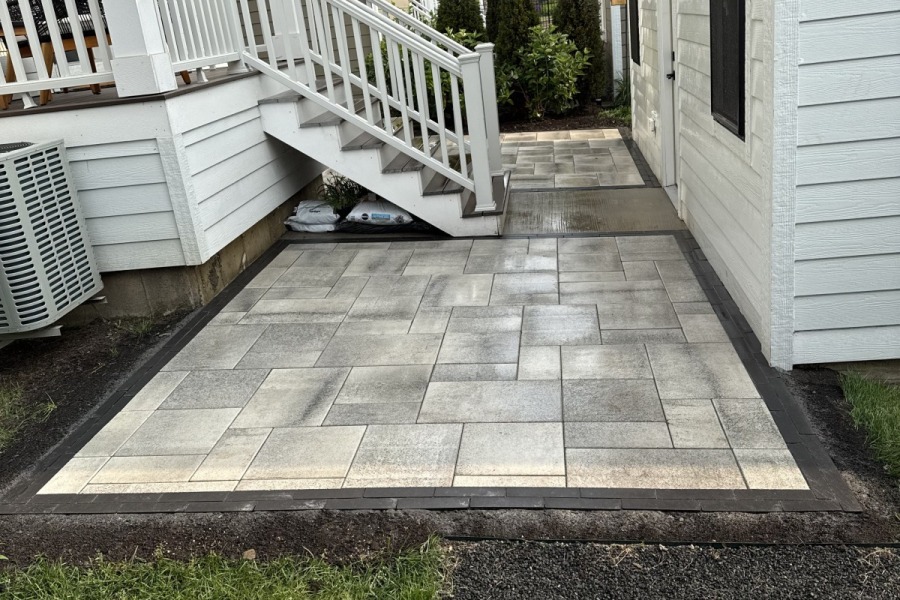  Unilock Umbriano with Mattoni dark charcoal Premier Border Patio 