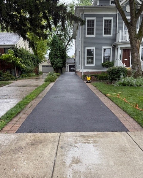 Asphalt Paving Wilmette - Landscaping
