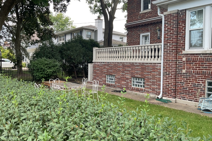 Custom Front Steps in Glenview - Landscaping