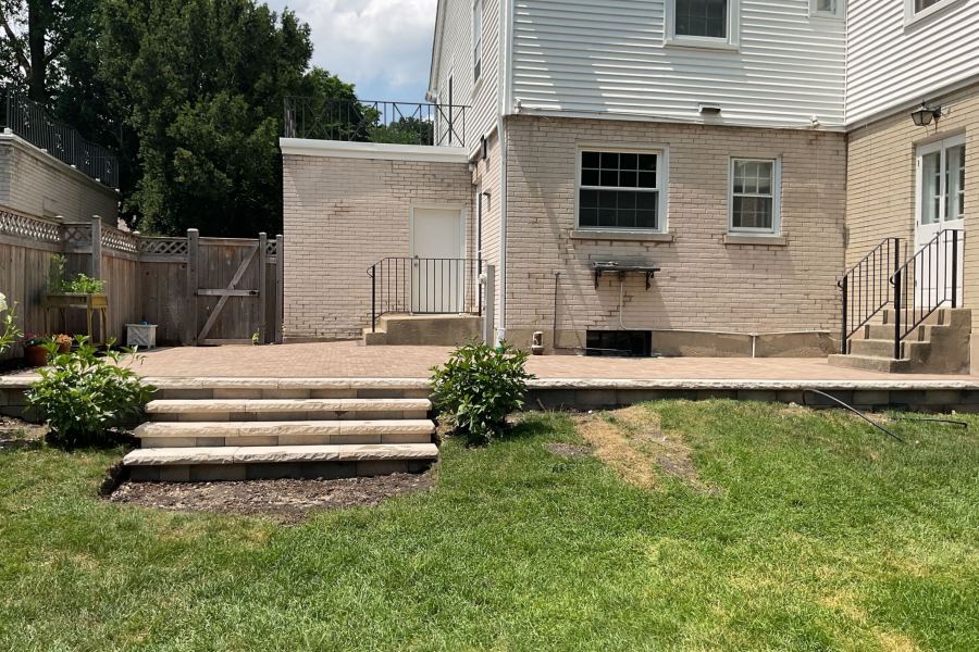 Hardscape Steps Riverwoods - Landscaping