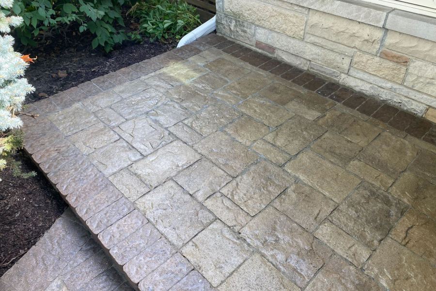 Hardscape Walkway stoop In Park Ridge - Landscaping
