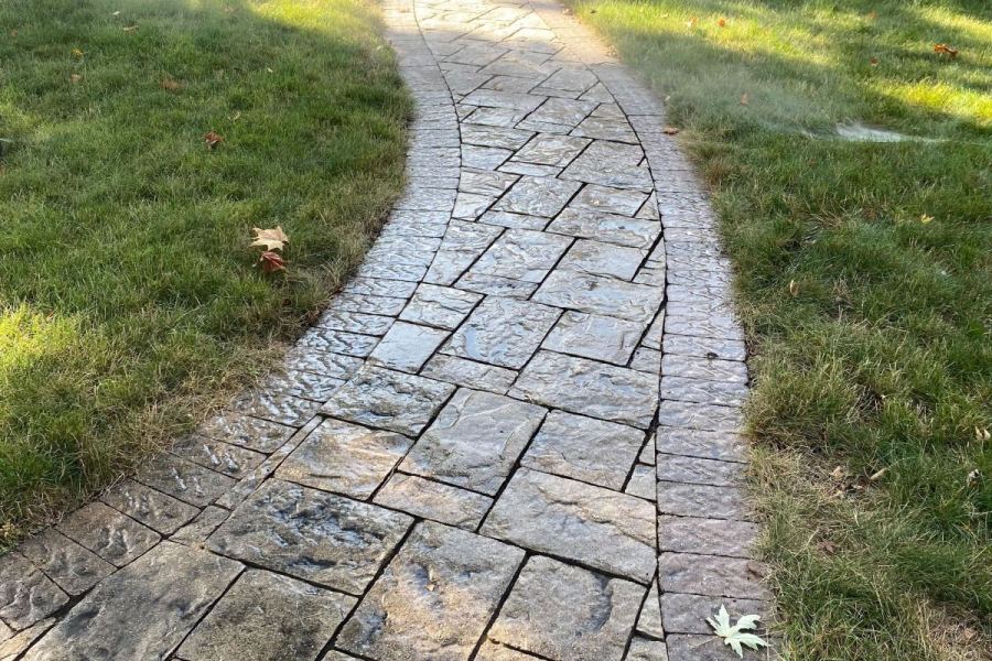 Hardscape Walkway stoop In Park Ridge - Landscaping