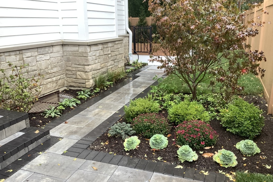 Hardscape walkway in Norridge - Lanscaping