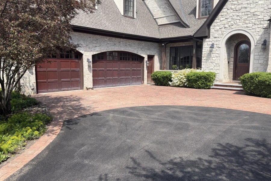 Driveway with Paving in Northbrook 
