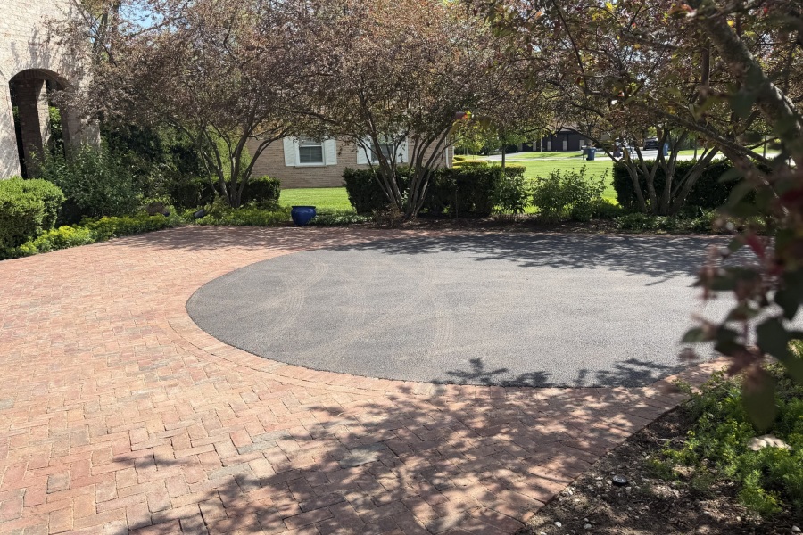 Driveway with Paving in Northbrook 