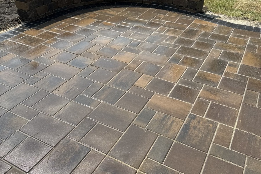 Olde Quarry Stone Retaining Wall and Patio 