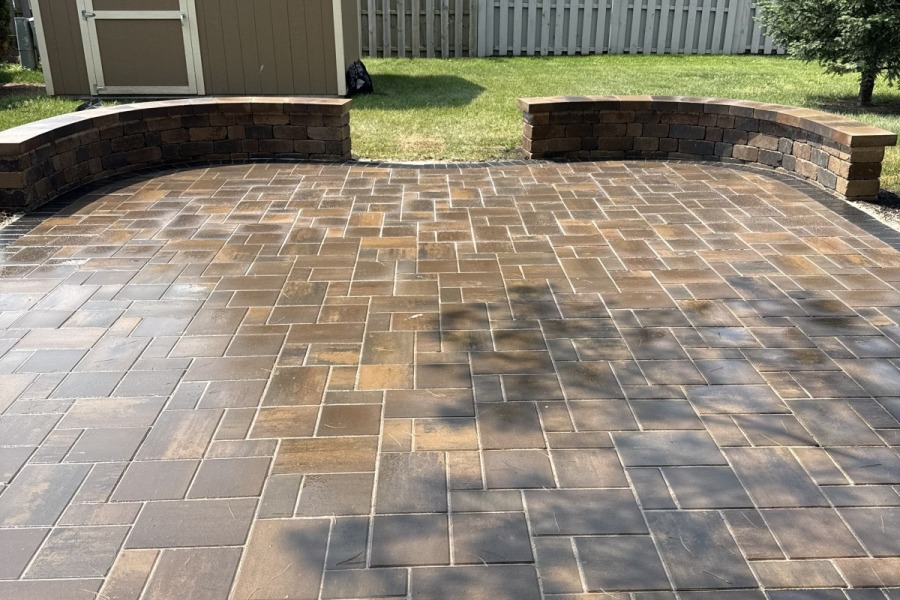 Olde Quarry Stone Retaining Wall and Patio 