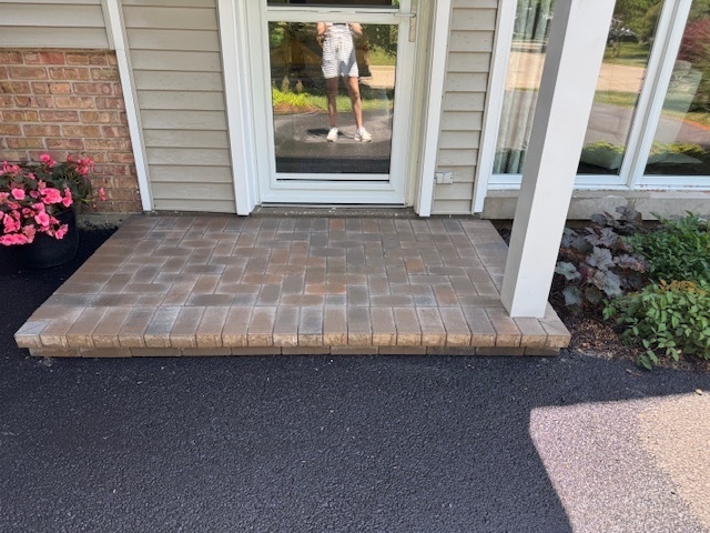 Unilock Holland Premier Stoop Front Steps Glenview  - Landscaping