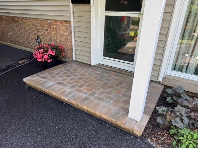 Unilock Holland Premier Stoop Front Steps Glenview  - Landscaping