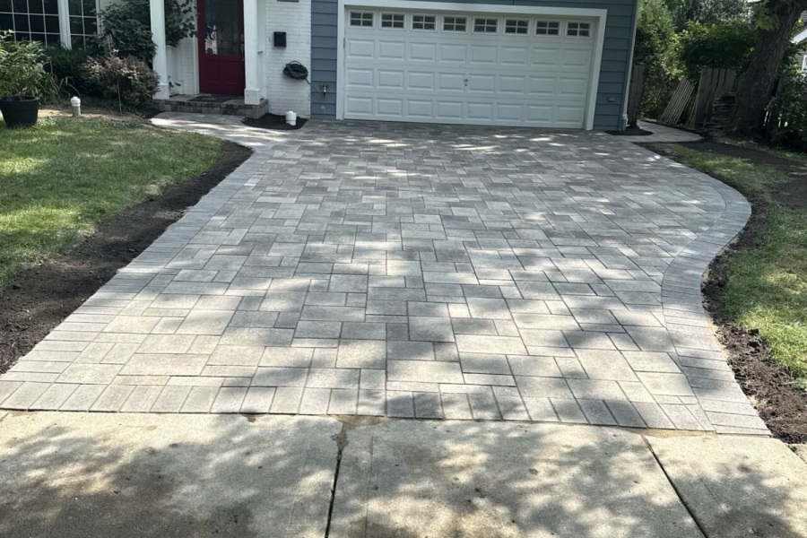driveway Hardscape - Landscaping