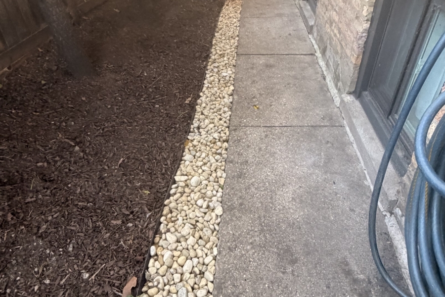 Landscape Install Gravel in Evanston - Lanscaping