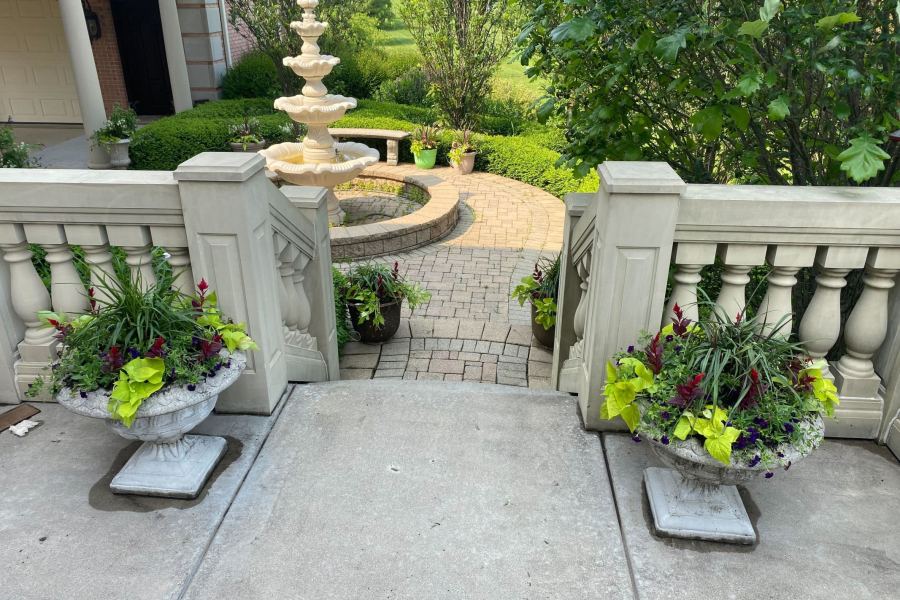 Summer Potted Plants Glenview  - Landscaping